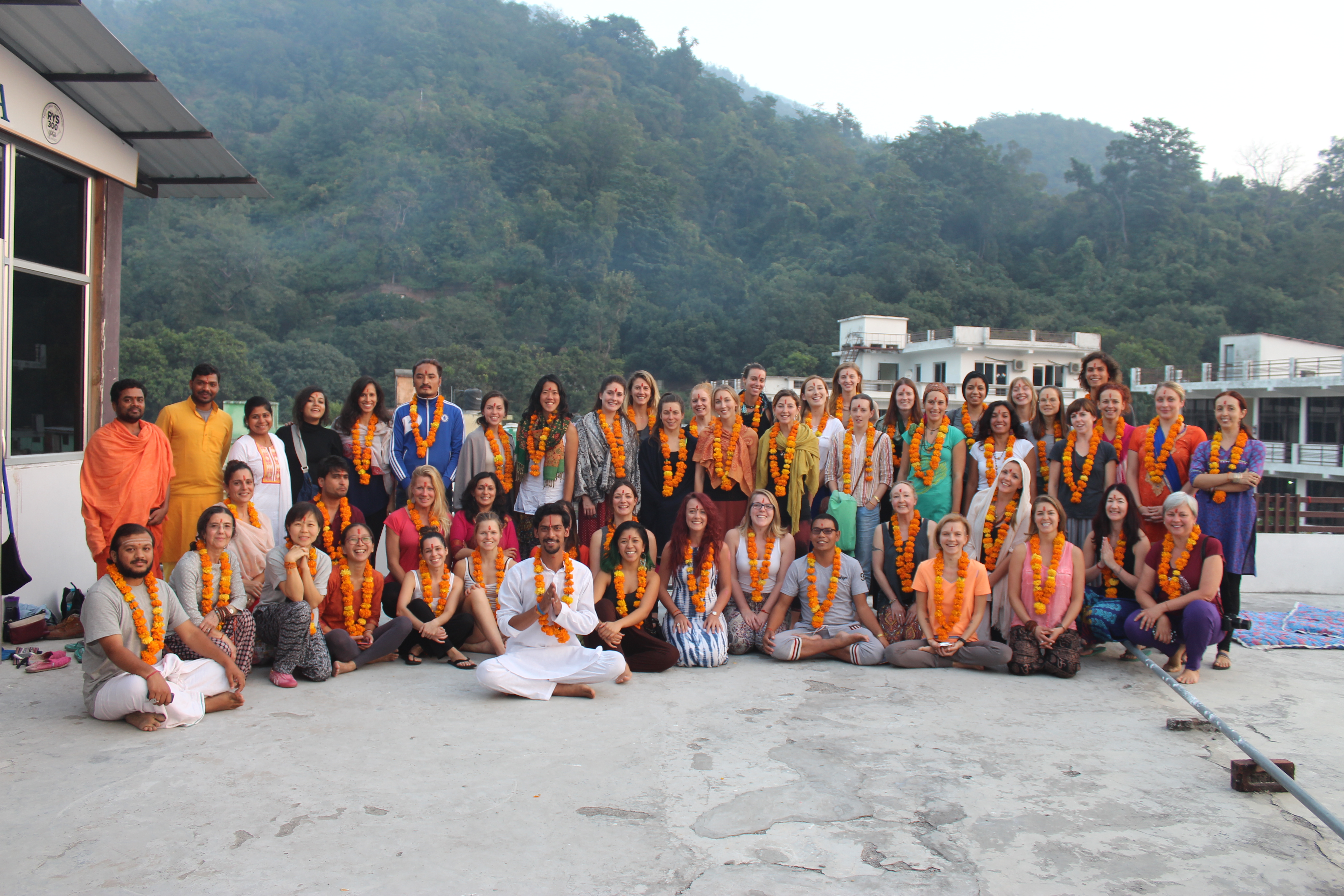 rishikul yogshala yoga teacher training in rishikesh
